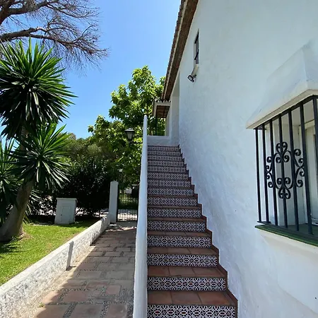Tarifa Especial, Sin Aglomeraciones En Piscina Y Playa, Cerca De Puerto Banus
