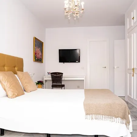 Tarifa Especial, Sin Aglomeraciones En Piscina Y Playa, Cerca De Puerto Banus *